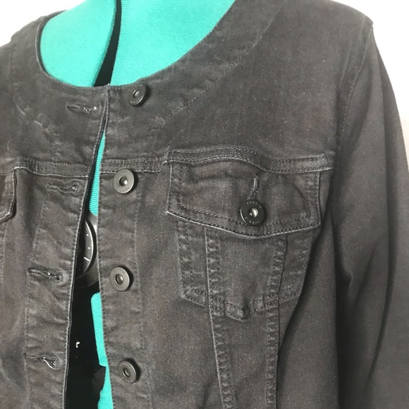 torrid Jackets & Blazers - Torrid size 3 black wash 3/4 sleeve denim jacket.
